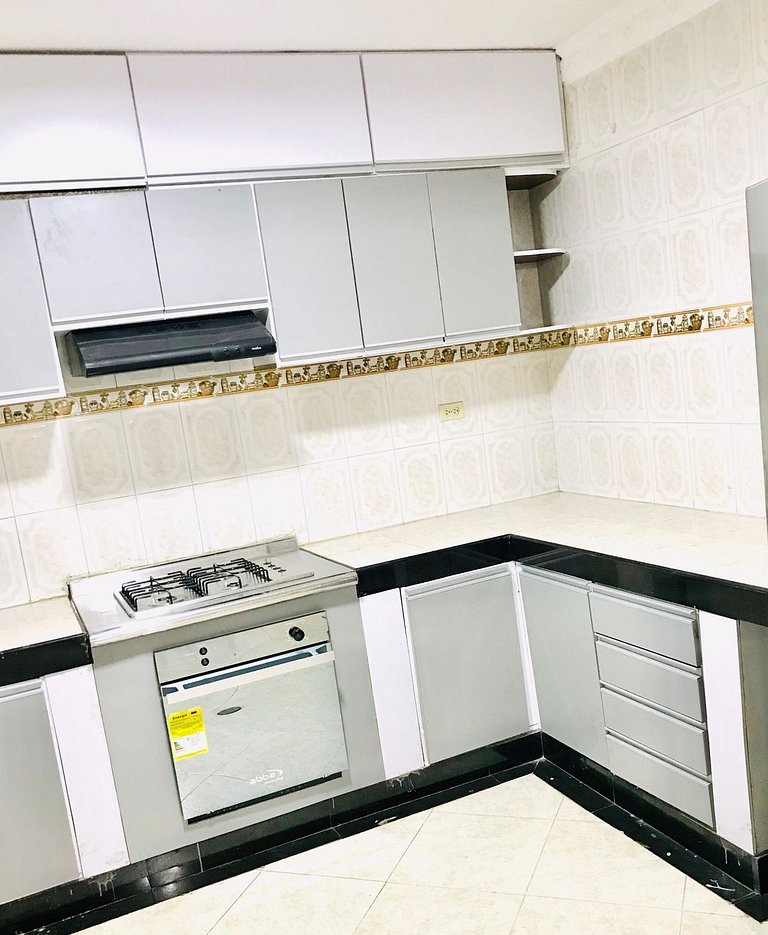 Apartamento acogedor cerca del Parque Garupal