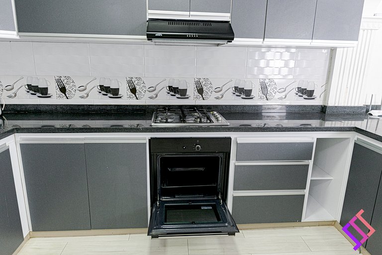 2BR apartment with Coliseum view, Garupal
