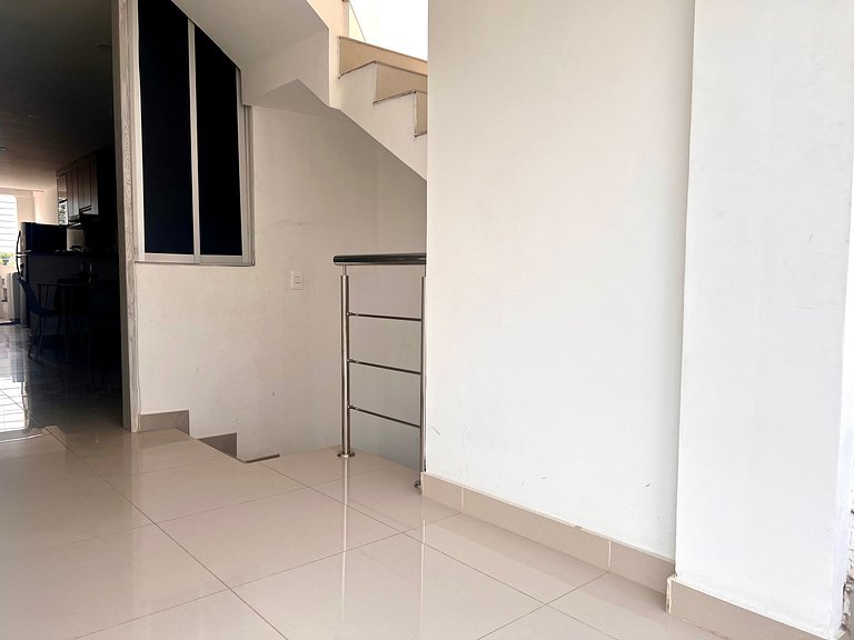 Apto 2 hab. y 3 baños junto a la U. Andina, Valledupar