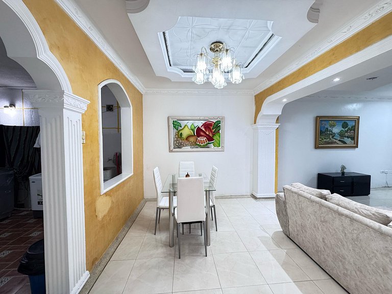 Apartamento acogedor cerca del Parque Garupal