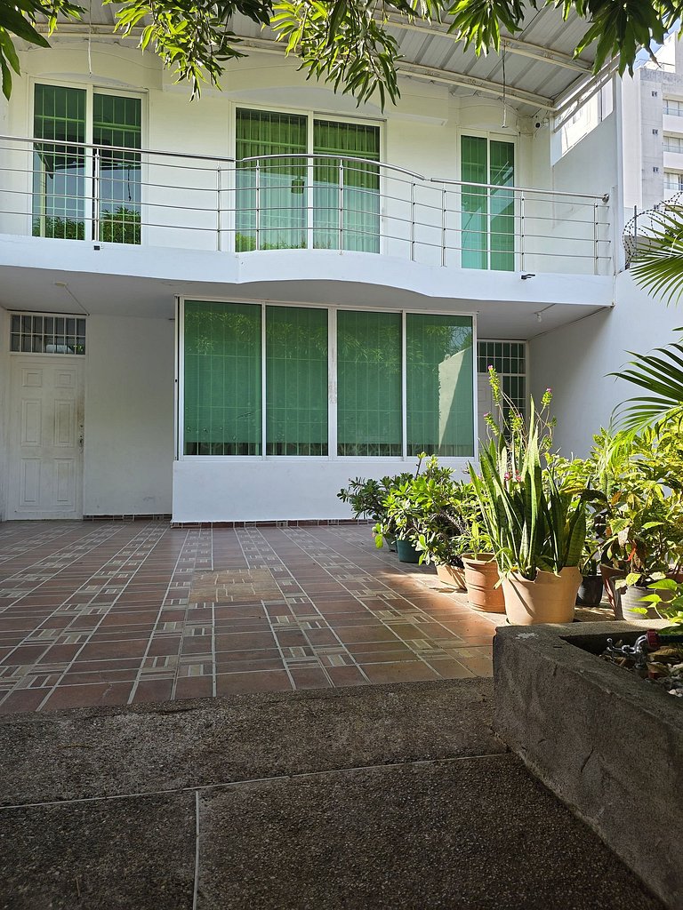 Ideal Apartment Near Festival in Callejas Norte