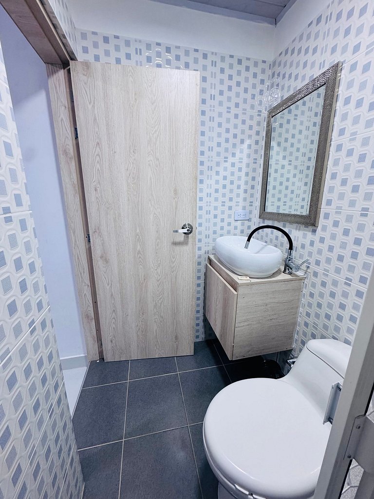 Habitación privada con baño y cama king, Valledupar | DIGS
